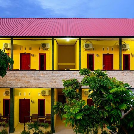 Spot On 2732 Sandy Guesthouse Mataram Esterno foto
