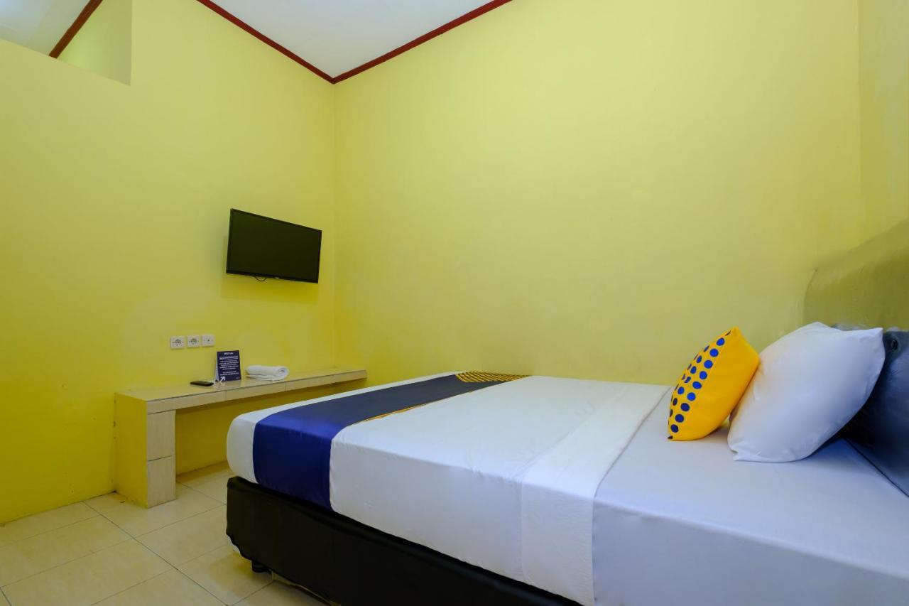 Spot On 2732 Sandy Guesthouse Mataram Esterno foto